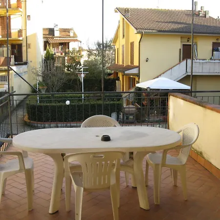 Villino I Giardini - Il Giardinetto Appartamenti * Scarperia
